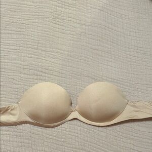 SKIMS Nude Strapless Push-Up Bra
